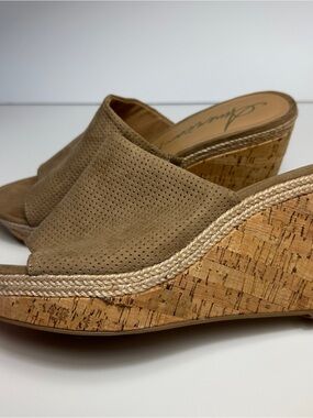 American Rag Beige Shiraf Perforated Suede Cork Wedge Sandals • Sz 9M